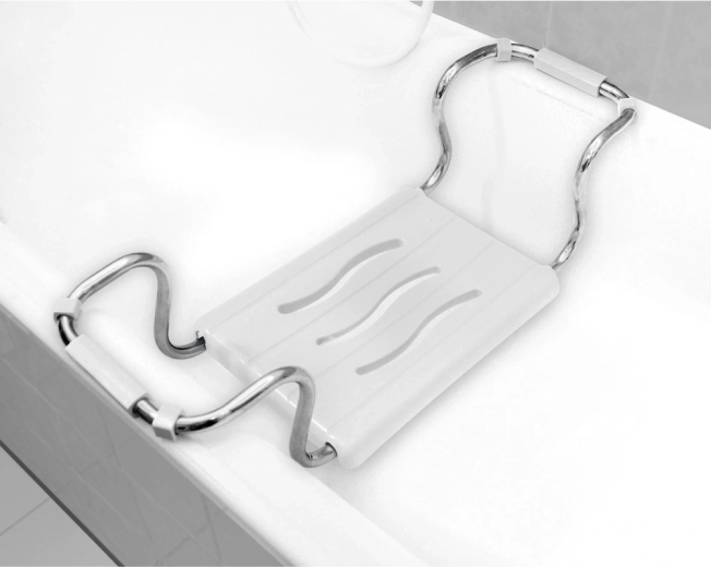 Safe and comfortable seating with drainage grooves