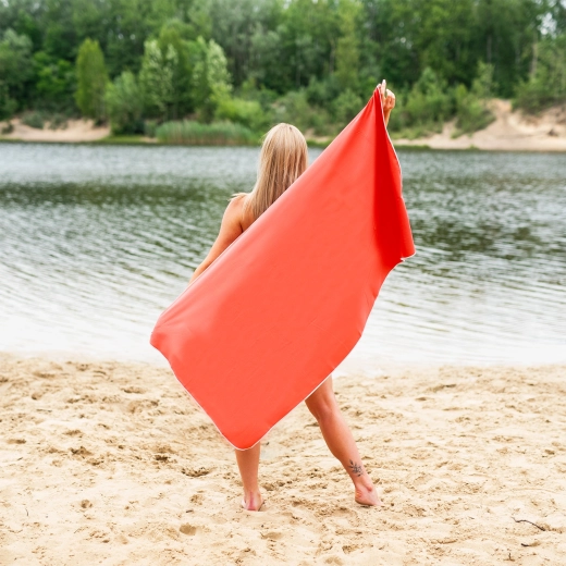 Compagnon léger pour l’eau et les voyages