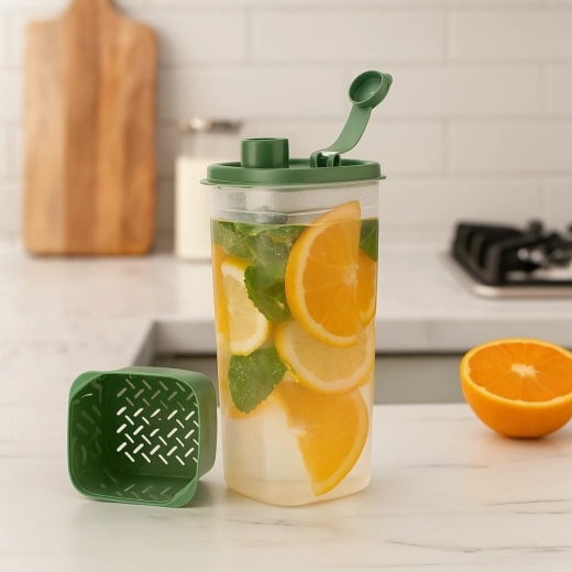 Integrated infuser for natural flavor