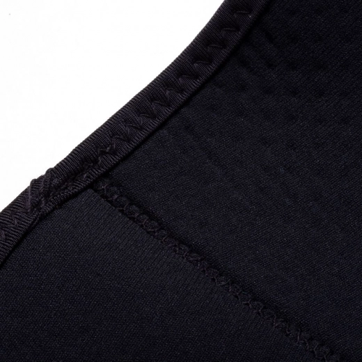 Lehký a prodyšný materiál