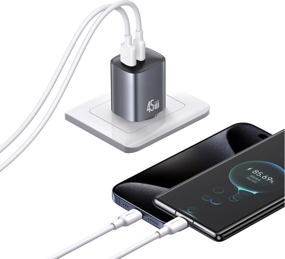 Két port az egyidejű töltéshez