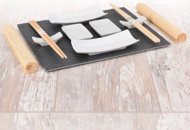Materiali premium: porcellana, bambù, pietra