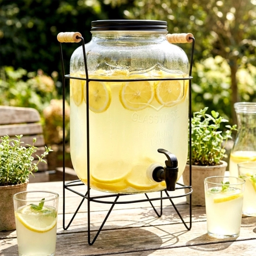 Generøs volumen på 8 liter til enhver fest