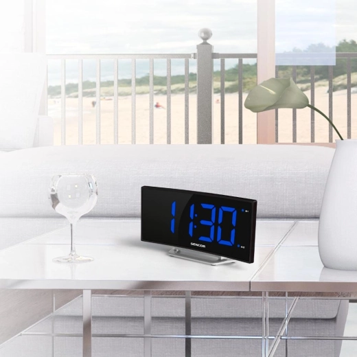 Instelbare helderheid en snooze-functie