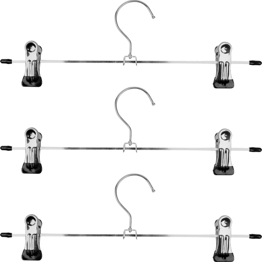 Izdržljiva metalna konstrukcija u srebrnoj boji