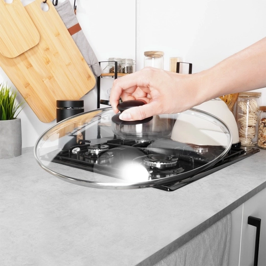 Durable stainless rim and secure grip