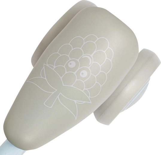 Durable and quiet foam wheels