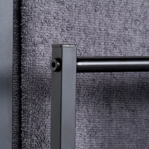 Stevige metalen constructie met matte afwerking