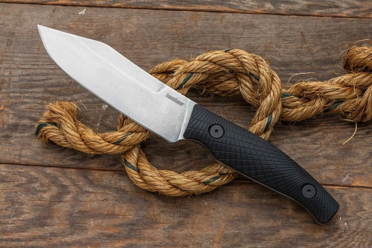 High‑performance Bowie blade made of D2 tool steel