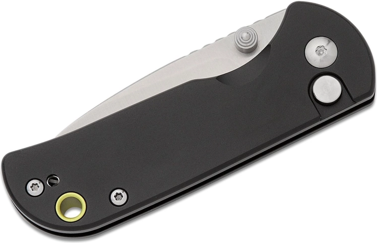 Smooth one-handed opening