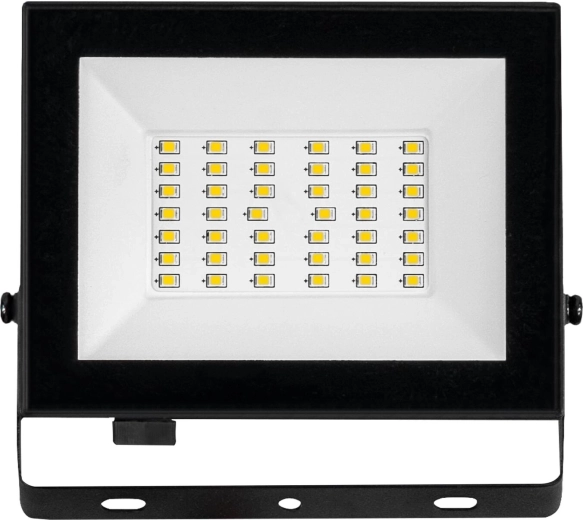 Bred og klar belysning 2400 lm