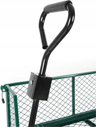 Ergonomic handle and easy maneuvering