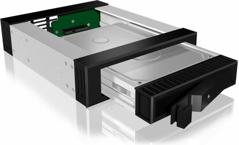 Cassetto hotswap da 5,25'' per HDD/SSD 3,5''/2,5'' SATA/SAS