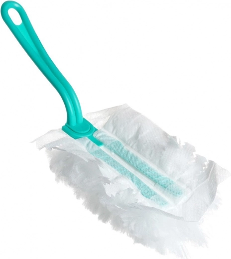 Antistatic fiber that captures more dust