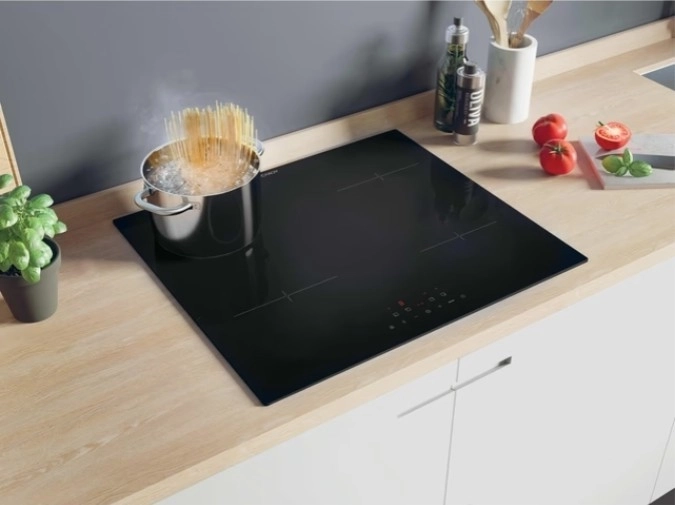 Smart power management against overloading