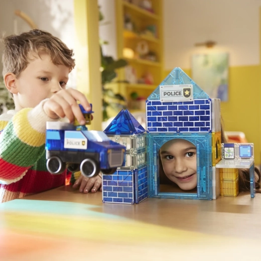 Compatibile con tutti i set MAGNA-TILES e materiali sicuri