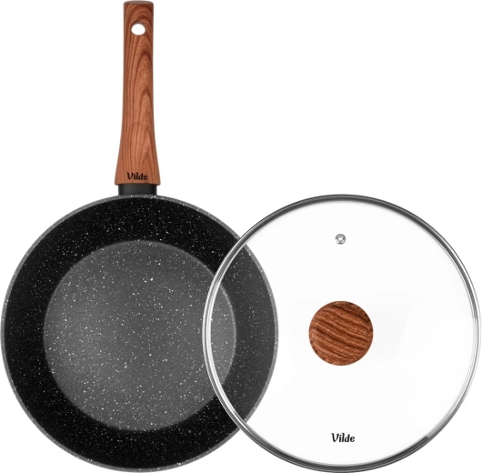 Glass lid with steam vent