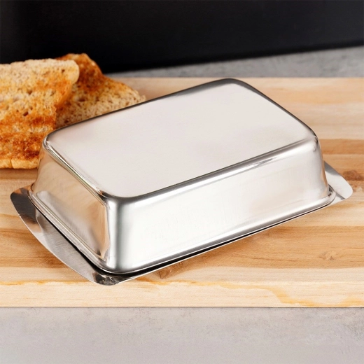 Elegantes Servieren am Tisch