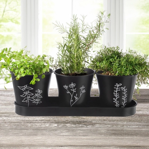 Pratico set di 3 vasi con sottovaso