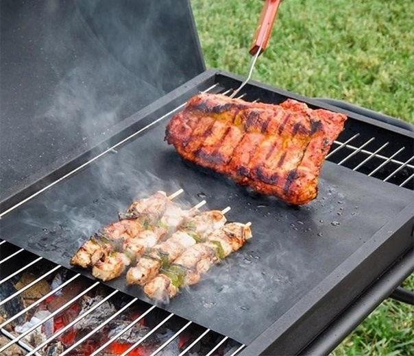 Aucune chute à travers la grille et plus de jus dans les aliments