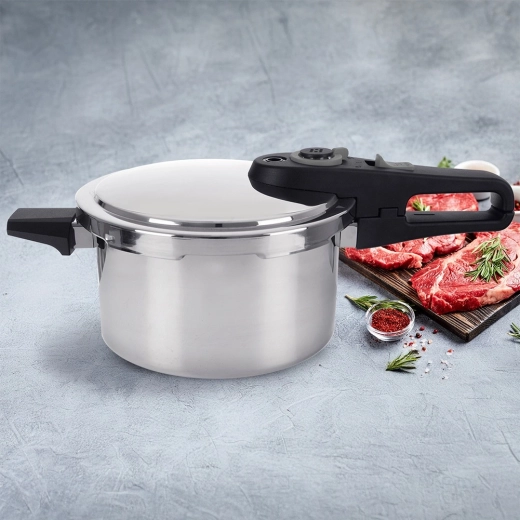 Sandwich base for even heating