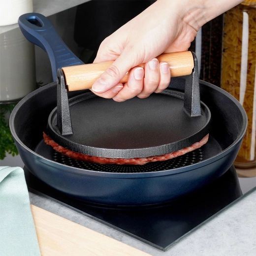 Perfekt flache Smash-Burger ohne Mühe