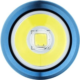 Puissance 1300 lm et portée de 170 mètres