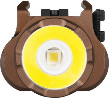 Fino a 1500 lm e portata 205 m