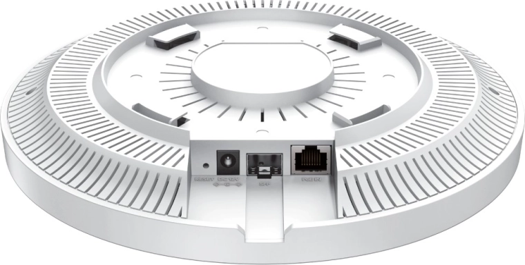 Professional 2.5GbE and 10G SFP+ connectivity