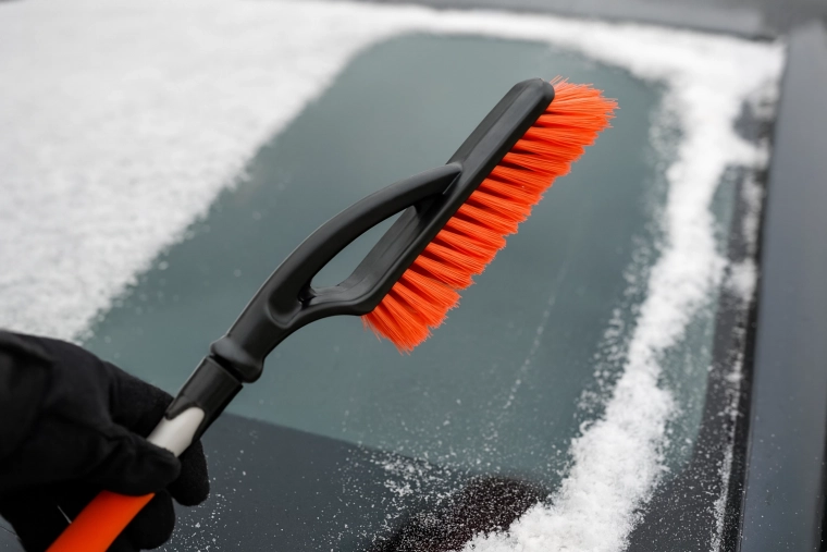 Effective cleaning without scratching