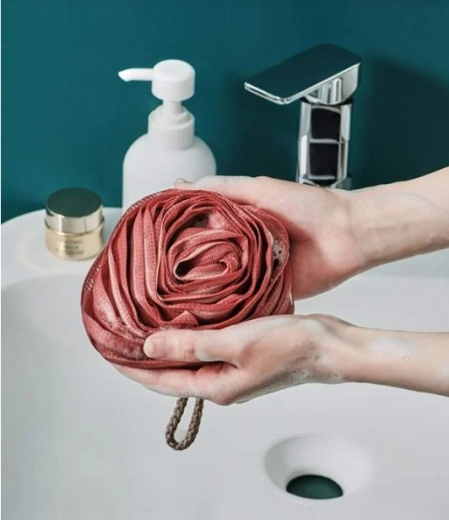 Nettoyage doux et léger gommage