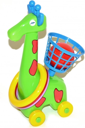 Rolling giraffe with rings and a basket