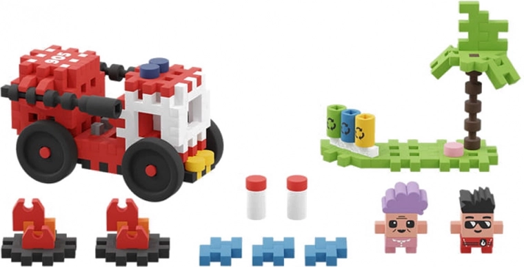 Akční hasičský vůz s vodním dělem