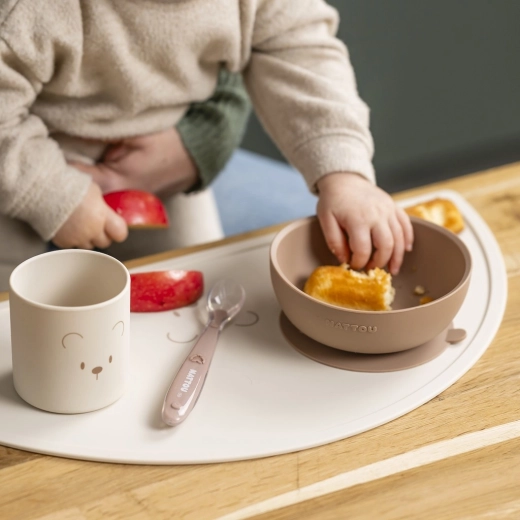 Stable plate and bowl with suction base