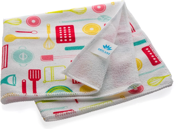 Formato pratico 40 × 40 cm e decoro di stile