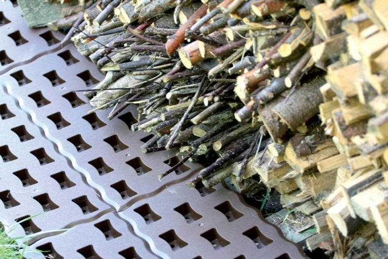 Drainage et aération pour une surface sèche