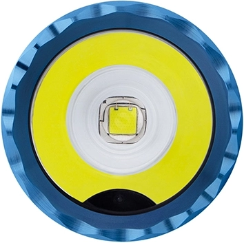 Output 1750 lm and 220 m throw