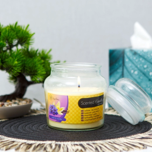 Scented candle with lid, vanilla and violet, 310 g