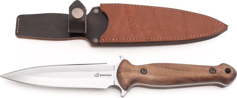 Construction full‑tang et port sécurisé