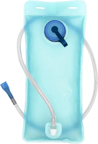 Leak-tight 2 l water bladder with bite valve mouthpiece