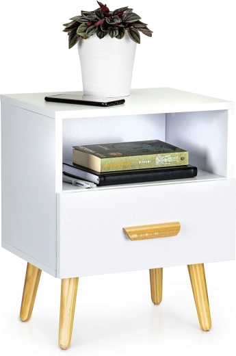 Praktičen predal in odprta polica