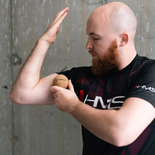 Massaggio puntuale preciso dei trigger point