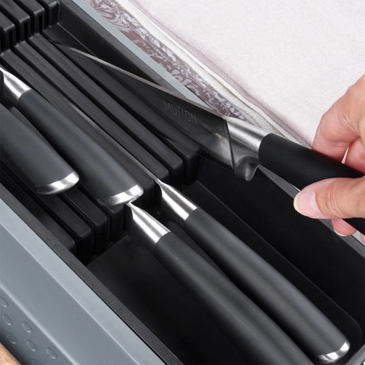 Conservazione sicura fino a 9 coltelli