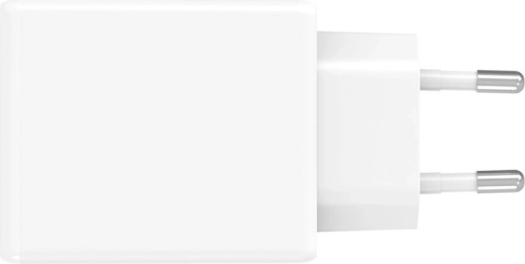 Design Slim Plug per prese strette