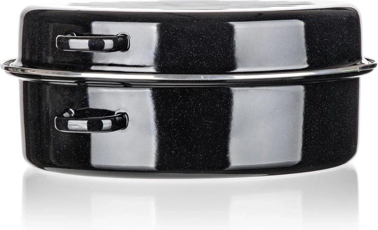 Enamel for even heat and easy care