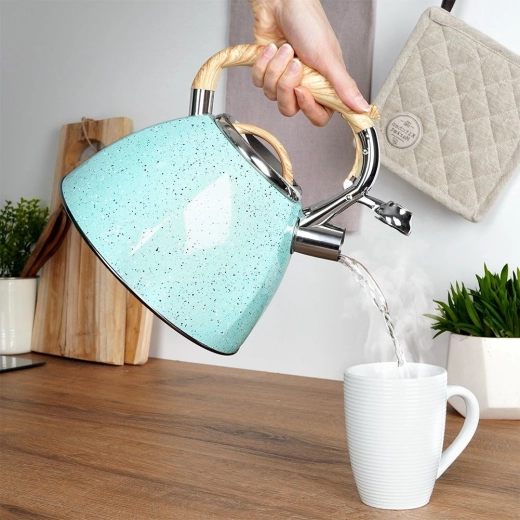 Safe and comfortable pouring