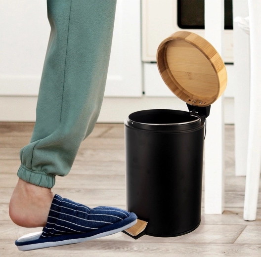 Hygienic pedal opening without hand contact