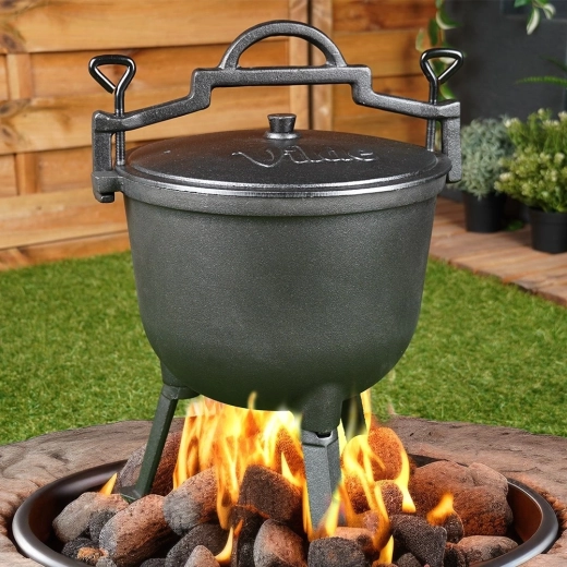 Trépied stable pour une cuisson sûre au-dessus du feu