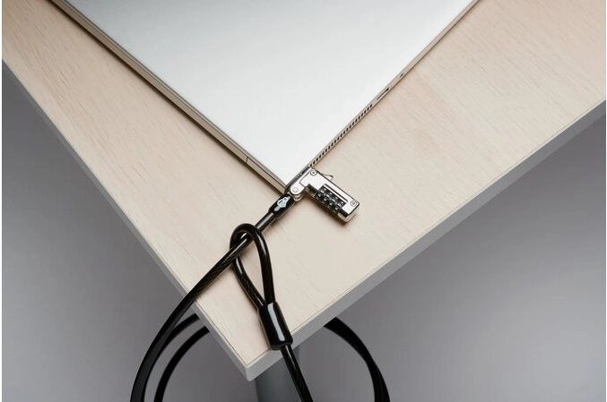 Slim lock head and unblocked ports