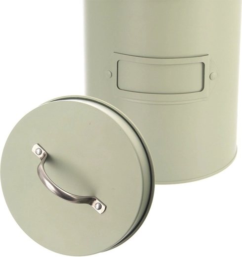 Coperchio con manico in metallo per un’apertura facile